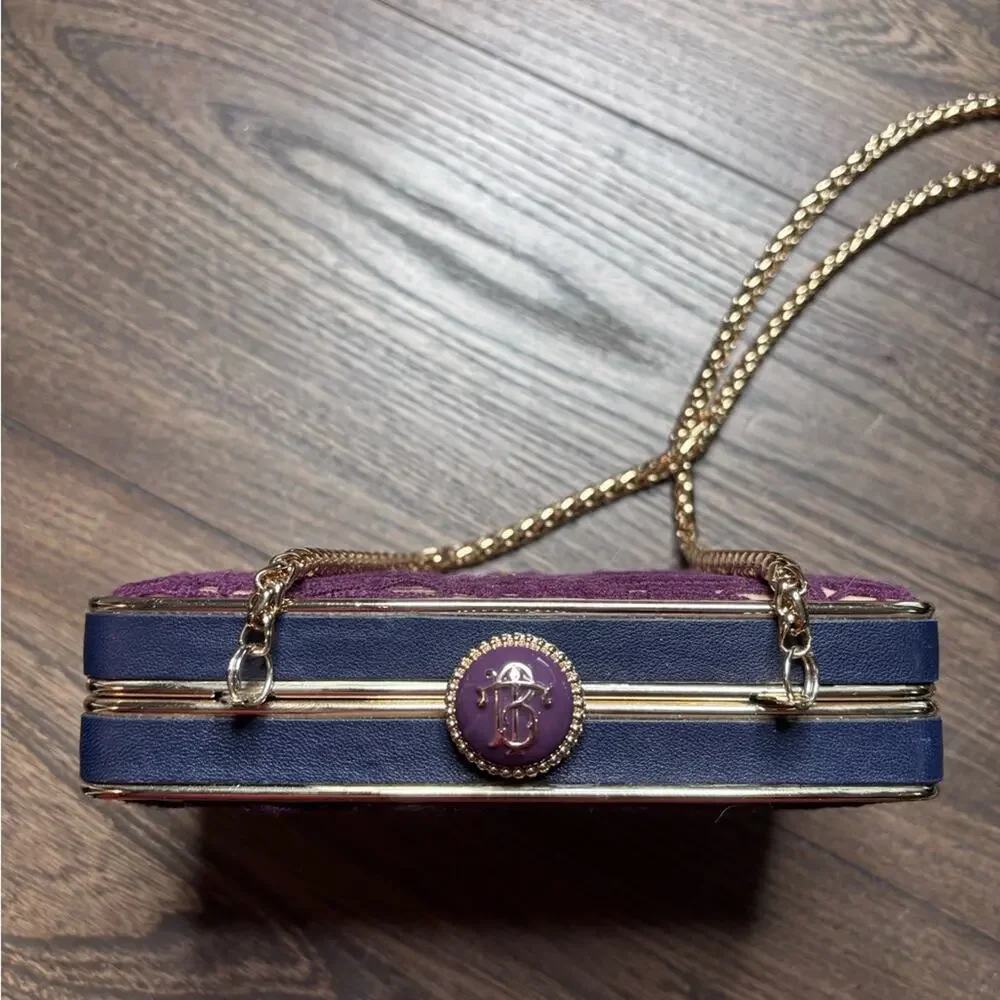 Tory Burch excellent tory